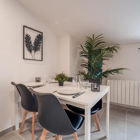 Lägenhet Atlas - Freya Saint-Thibéry