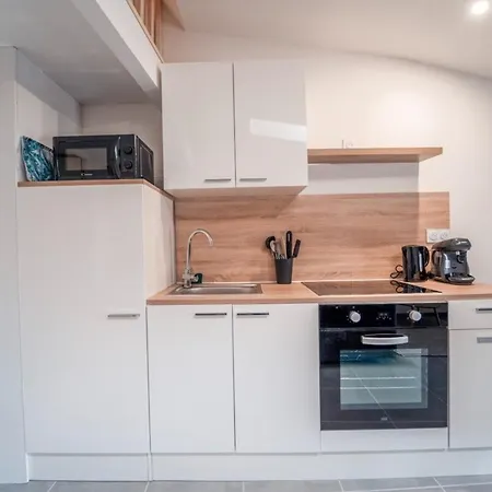 Atlas - Freya Saint-Thibéry